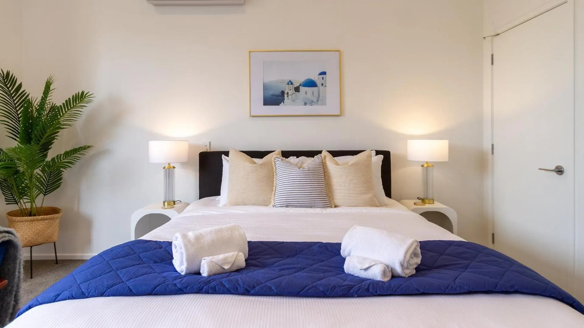 Apartment Central Christchurch Santorini Style 1Br Studio New Zealand